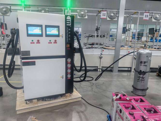 充r290制冷剂安全检测专业仪器效果图机电一体化调试员工厂工作照片